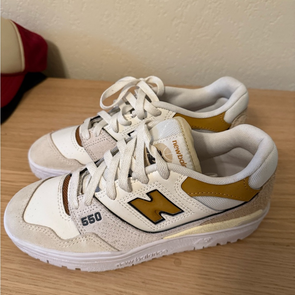 New Balance 550